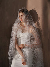 One Layer Ivory Lace Bridal Wedding Veil
