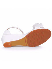 Weiße Blumen Offene Zehen Knöchelriemen Strand Sandalen