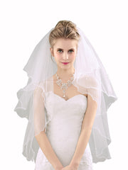 Two Tiers Short Wedding Veil With Comb