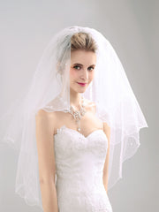 Two Tiers Short Wedding Veil With Comb