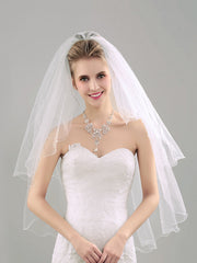 Two Tiers Short Wedding Veil With Comb
