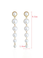 Einfache lange Perlenquastenohrringe