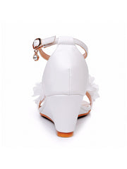 Weiße Blumen Offene Zehen Knöchelriemen Strand Sandalen