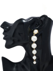 Einfache lange Perlenquastenohrringe