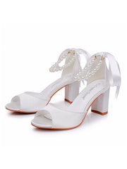 Peep Toe Sandalen mit Schleifen und Perlen am Blockabsatz