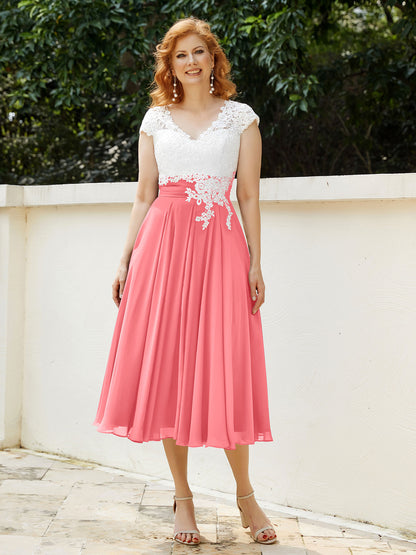 V-Ausschnitt Chiffon Kleid mit Elfenbein Appliqued Mieder Wassermelone