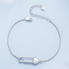 Armbandkette aus Sterlingsilber mit Herznadel