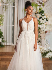 Applique Tief V-Ausschnitt Spaghettiträger Brautkleid Elfenbein