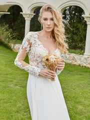 Tief V-Ausschnitt Kapelle Zug Brautkleid mit Knöpfen Elfenbein