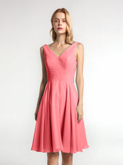 V-Ausschnitt Plissee Mieder Minikleid mit rundem Rock Wassermelone