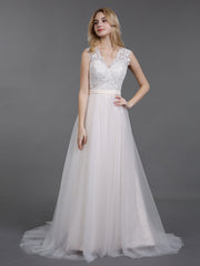 V-Ausschnitt Spitze und Tüll Strand Brautkleid Champagner