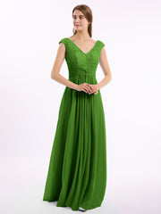 Spitze und Chiffon Kleid mit Flügelärmeln und V-Ausschnitt Moos