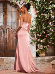 Staubige Rosa