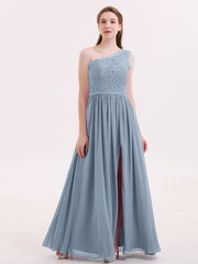 Eine Schulter Chiffon und Spitze Kleid mit Schlitz Staubiges Blau