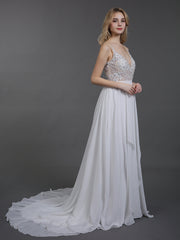 V-Ausschnitt Chiffon Brautkleid mit Perlen Elfenbein