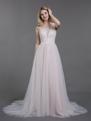Spitze und Tüll Brautkleid mit Knöpfe Champagner