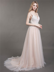 Spaghettiträger V-Ausschnitt Brautkleid mit Schleppe Champagner