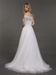 Off-The-Schulter Spitze und Tüll Brautkleid Weiß