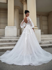 Rückenlos Lange Ärmel Tüll Brautkleid Elfenbein