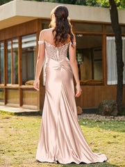 Trompete/Meerjungfrau Spitzenapplikationen Rüschen Kleid mit Schlitz Perlrosa