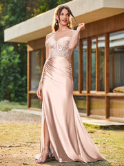 Trompete/Meerjungfrau Spitzenapplikationen Rüschen Kleid mit Schlitz Perlrosa