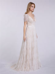 V-Ausschnitt Spitze Brautkleid mit Kurz Ärmels Champagner