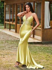 Tiefer V-Ausschnitt Applikationen Stretch-Satin Meerjungfrau Kleid Narzisse