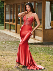 Tiefer V-Ausschnitt Applikationen Stretch-Satin Meerjungfrau Kleid Rot