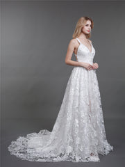 Spitze Brautkleid mit niedrigem Rücken und Schlitz Weiß
