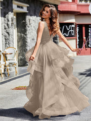 V-Ausschnitt Ärmellos Tüll Ballkleid Taupe