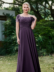 Blumen Applikationen Chiffon Kleid mit Plissee Plum