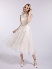 Illusion Ausschnitt Spitze Kurz Brautkleid mit Bowknot Champagner