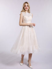Illusion Ausschnitt Spitze Kurz Brautkleid mit Bowknot Weiß