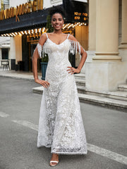 A-Linie Spitze Applique Sweep-Zug Brautkleid Weiß