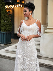 A-Linie Spitze Applique Sweep-Zug Brautkleid Champagner