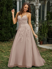 Herzform Applique Oberteil Sweep-Zug Kleid Taupe Übergröße