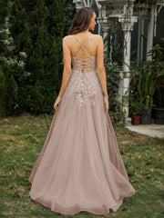 Herzform Applique Oberteil Sweep-Zug Kleid Taupe
