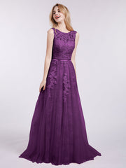 Illusion Ausschnitt Tüll mit Applique Kleid Traube