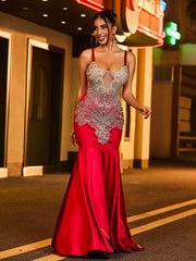 Spaghettiträger Strasssteinen Satin Meerjungfrau Kleid Burgunderrot
