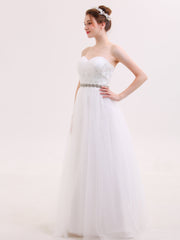 Herz-Ausschnitt Brautkleid mit Perlenstickerei Schärpen Elfenbein