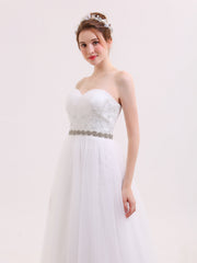 Herz-Ausschnitt Brautkleid mit Perlenstickerei Schärpen Champagner