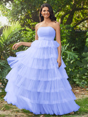 Trägerloses A-Linie langes gestuftes Abschlussballkleid Lavendel