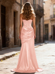 Staubige Rosa