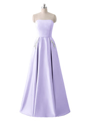 Trägerloser Ausschnitt Satin Kleid mit Perlenstickerei Tasche Lila
