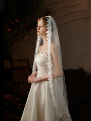 One-tier Lace Tulle Wedding Fingertip Veils