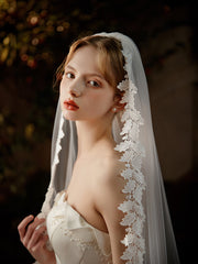 One-tier Lace Tulle Wedding Fingertip Veils