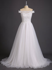 Off-The-Schulter Spitze und Tüll Brautkleid Weiß