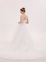 Durchsichtiges Brautkleid mit V-Ausschnitt Champagner