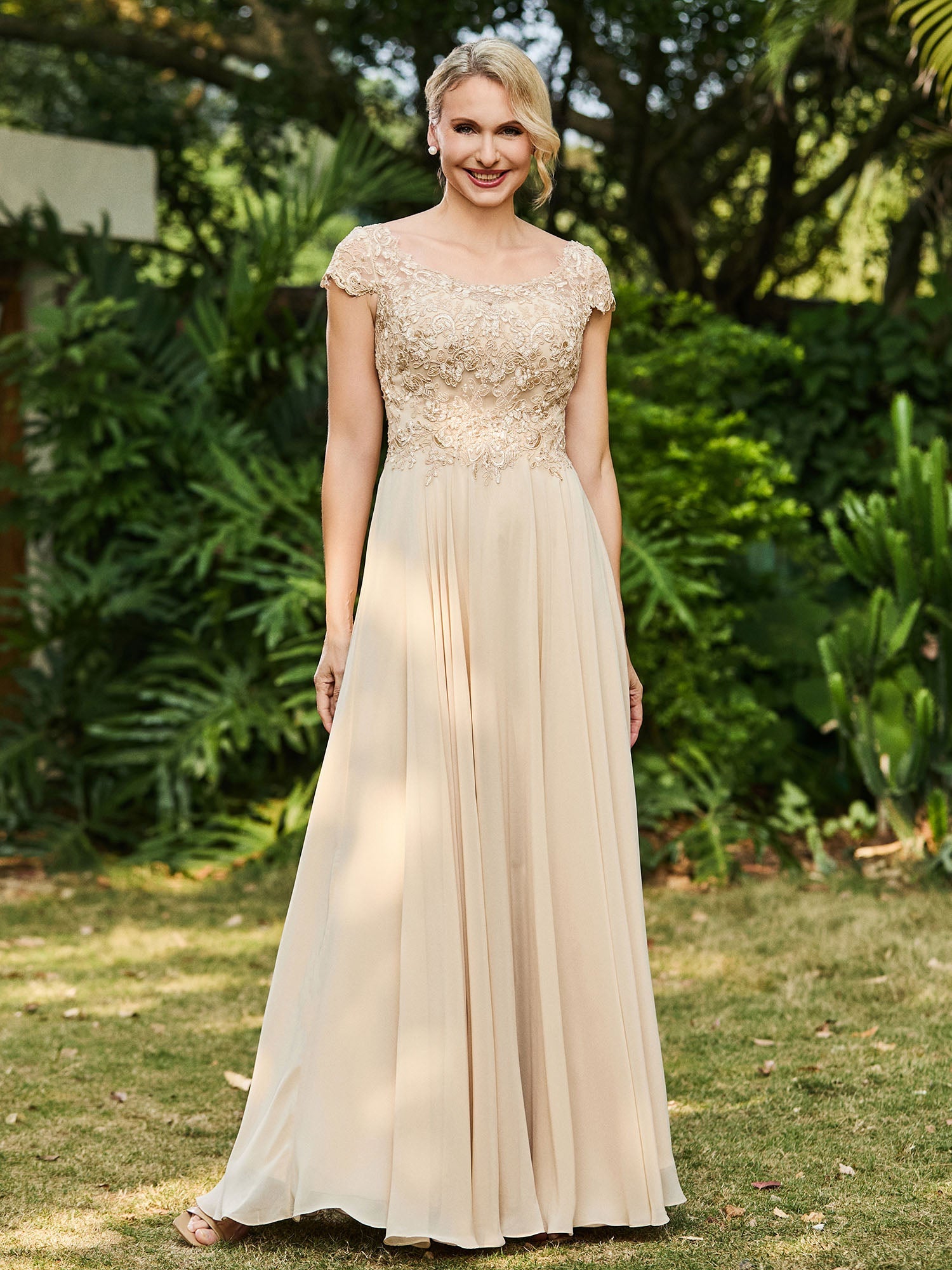 Scoop Rundhals Applikationen A-Linie Chiffon Kleid Champagner