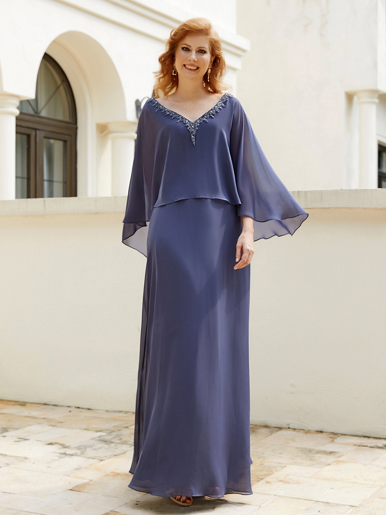 A-Linie V-Ausschnitt Chiffonkleid mit Perlen Kaskaden Rüschen Stürmisch